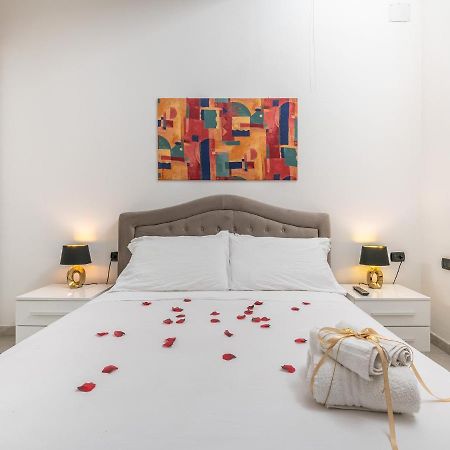 La Mariposa - Bellavita Apartments 아세미니 외부 사진